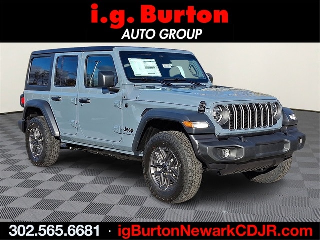 2026 Jeep Wrangler 4-Door Sport S's photo