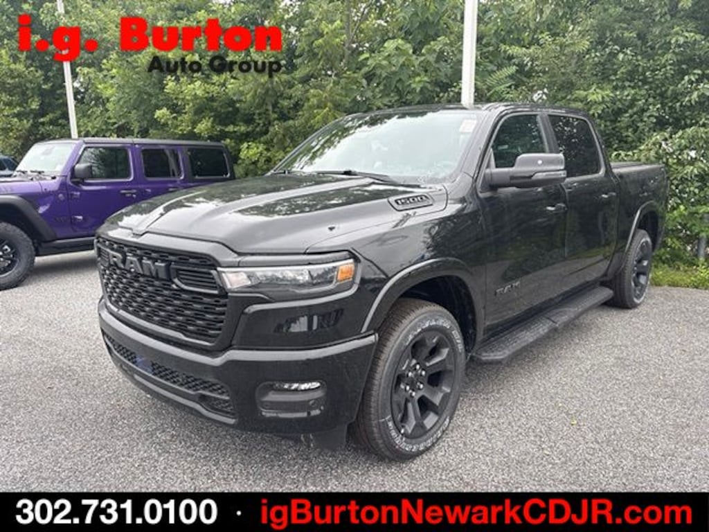 New 2026 Ram 1500 BIG HORN CREW CAB 4X4 5'7 BOX Pickup