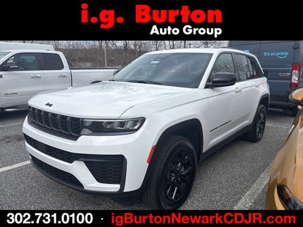 New 2026 Jeep Grand Cherokee LAREDO ALTITUDE 4X4 Sport Utility