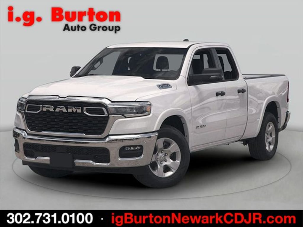 New 2026 Ram 1500 EXPRESS CREW CAB 4X4 5'7 BOX Pickup