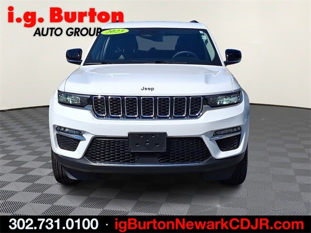 2023 Jeep Grand Cherokee Limited photo 2