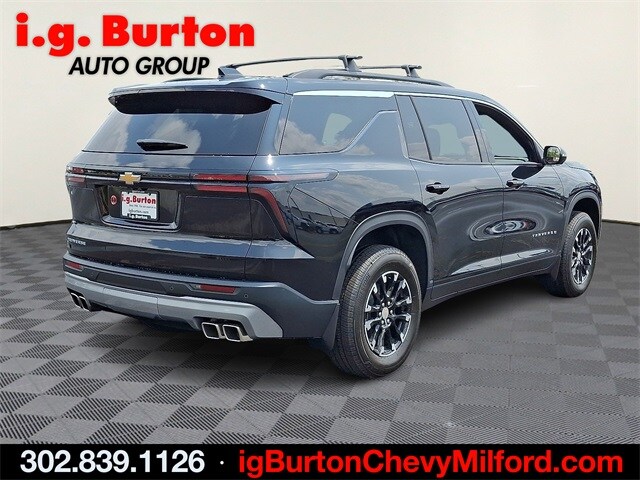 2025 Chevrolet Traverse photo 4