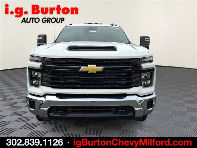 2024 Chevrolet Silverado 3500HD Work Truck photo 2