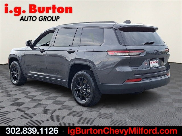 2024 Jeep Grand Cherokee Altitude photo 4