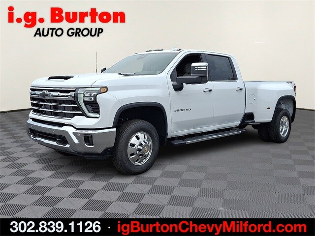2026 Chevrolet Silverado 3500HD LTZ photo 2