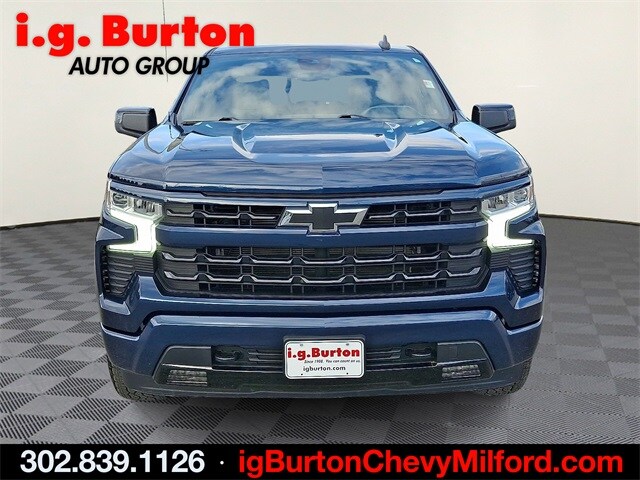 2023 Chevrolet Silverado 1500 RST photo 2