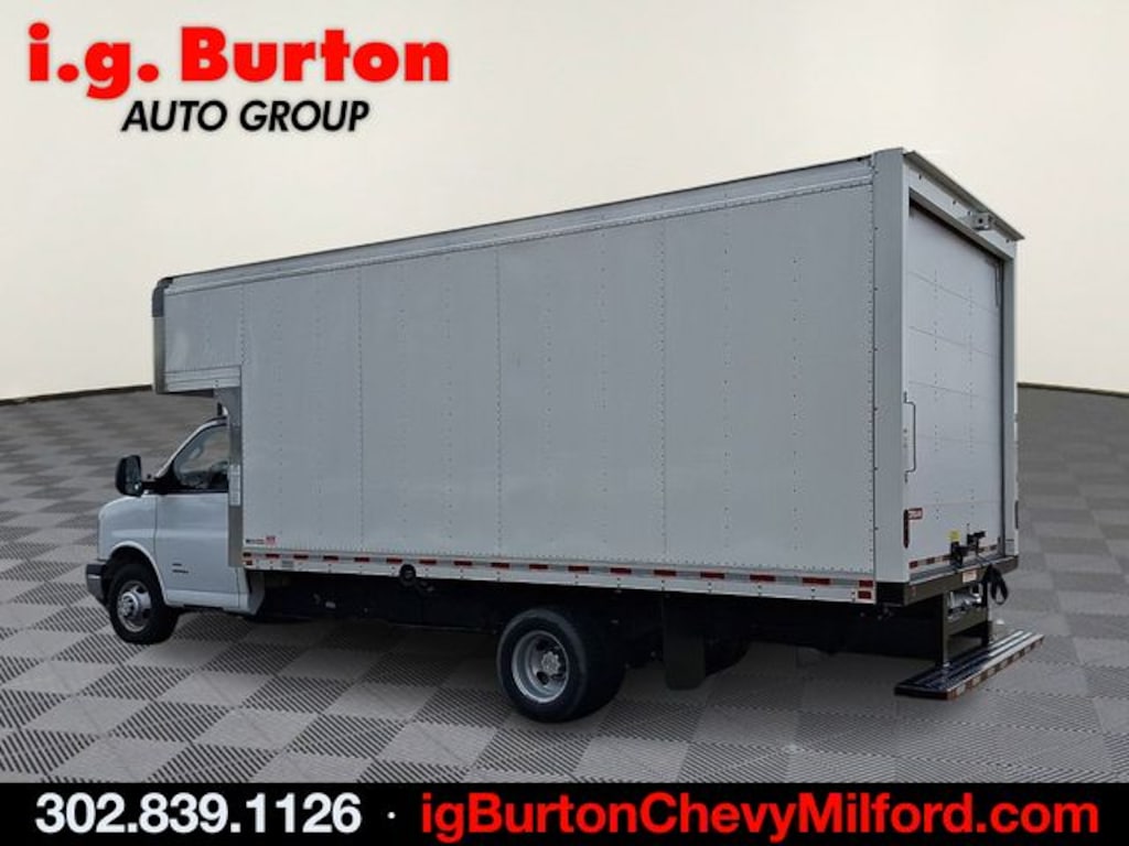 New 2024 Chevrolet Express Cutaway 4500 Truck