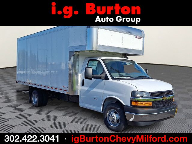 2025 Chevrolet Express Cutaway