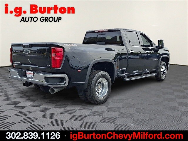 2026 Chevrolet Silverado 3500HD LTZ photo 4