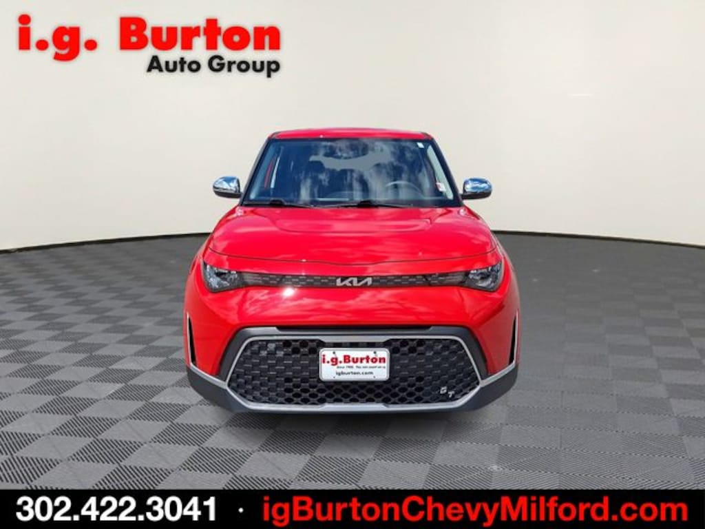 Used 2025 Kia Soul LX Hatchback