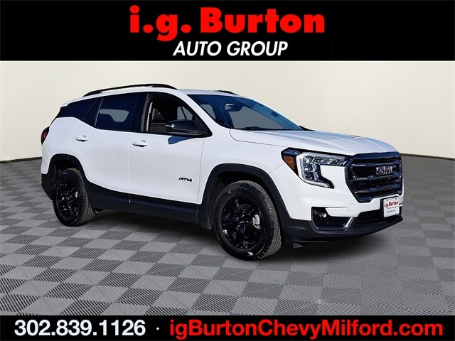2022 GMC Terrain AT4's photo