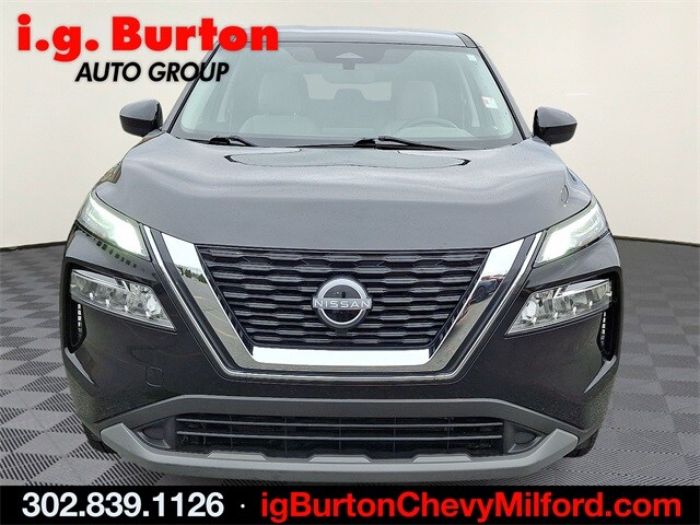 2023 Nissan Rogue SV photo 2