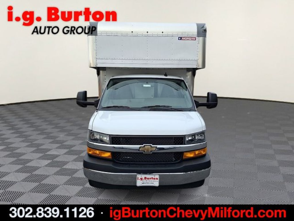 New 2024 Chevrolet Express Cutaway 4500 Truck