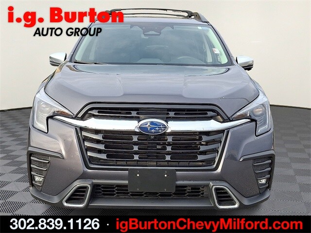 2023 Subaru Ascent Touring photo 2