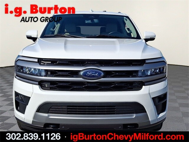 2022 Ford Expedition XLT photo 2