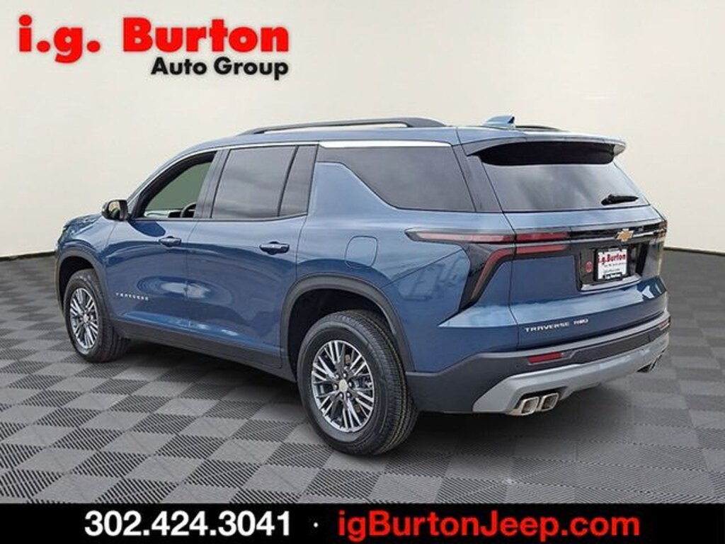Used 2026 Chevrolet Traverse LT SUV