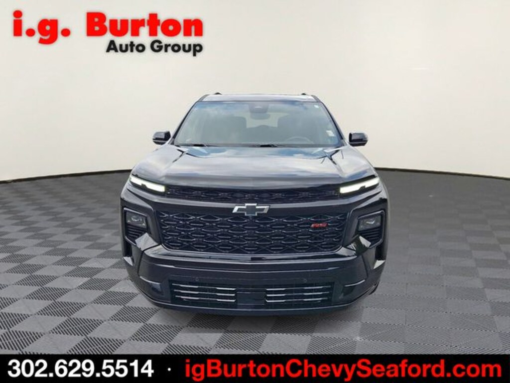 Used 2025 Chevrolet Traverse RS SUV