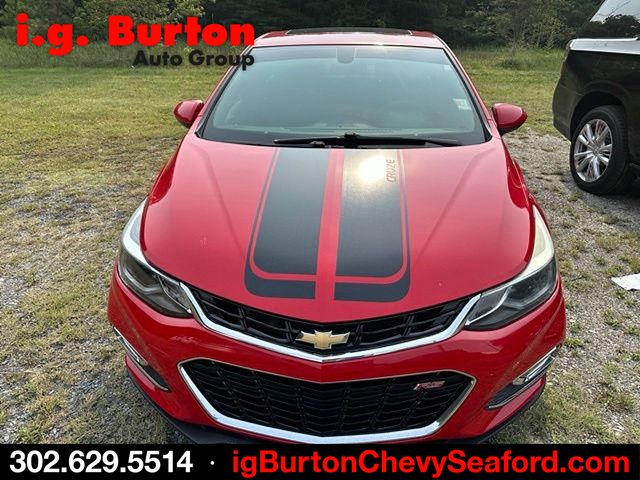 Used 2018 Chevrolet Cruze LT with VIN 1G1BE5SM1J7168531 for sale in Milford, DE