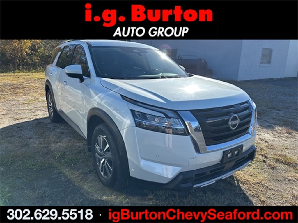 Used 2023 Nissan Pathfinder SL SUV
