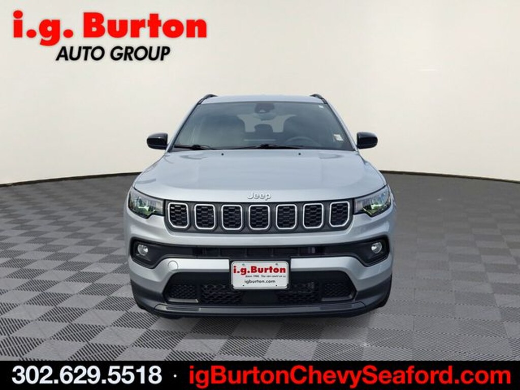 Used 2024 Jeep Compass Latitude SUV