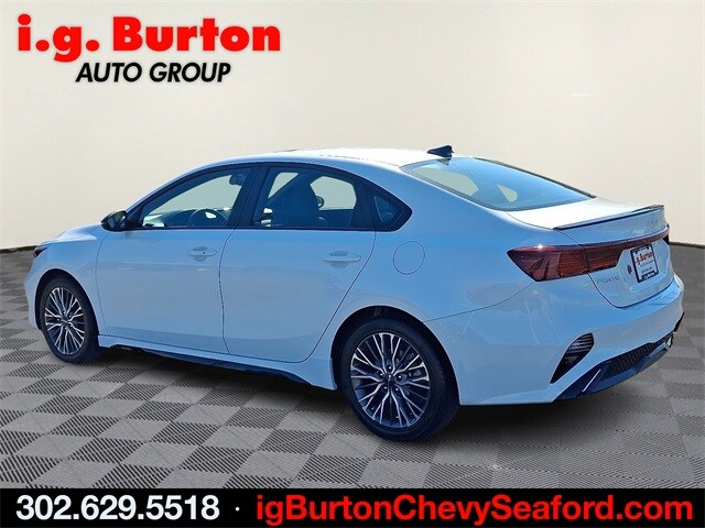 2024 Kia Forte GT-Line photo 4