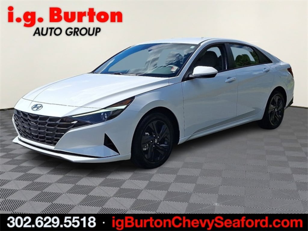 Used 2022 Hyundai Elantra SEL Sedan