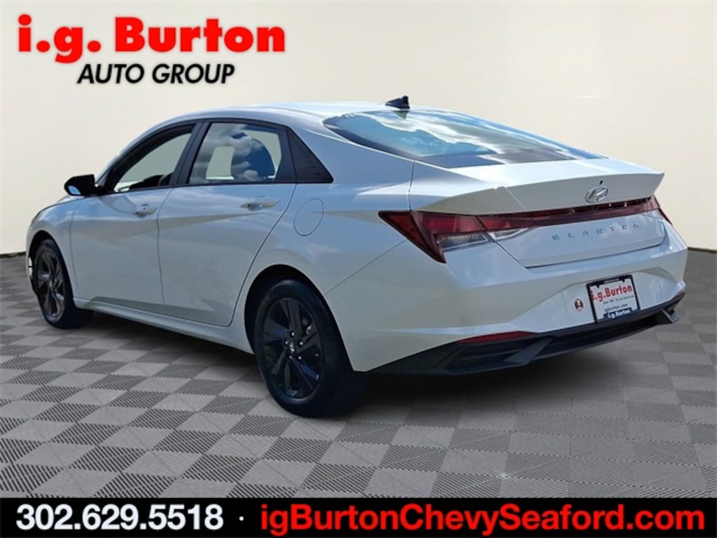 Used 2022 Hyundai Elantra SEL Sedan