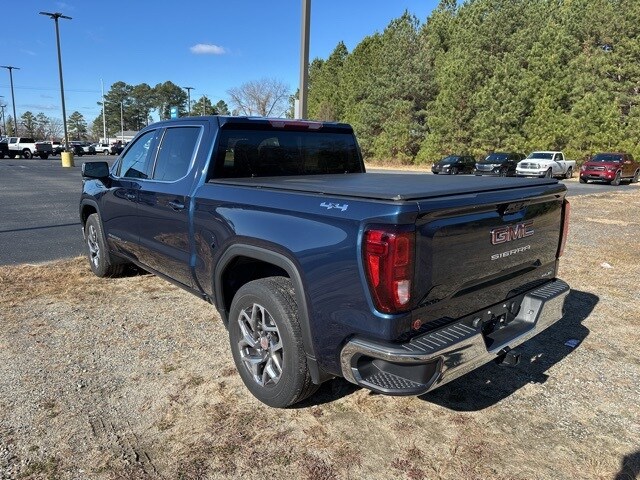 2023 Gmc Sierra 1500 SLE photo 4