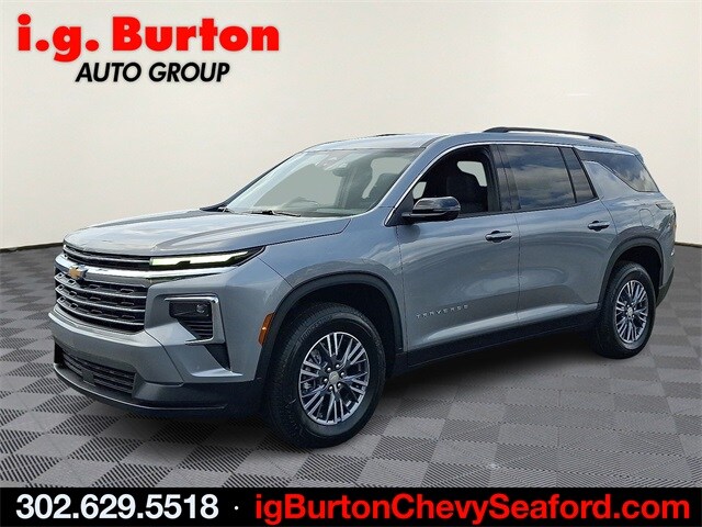 2026 Chevrolet Traverse photo 2