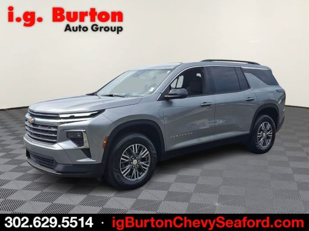 Used 2024 Chevrolet Traverse LT SUV