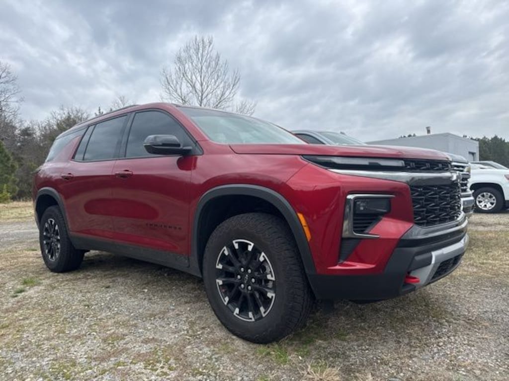 Used 2025 Chevrolet Traverse Z71 SUV