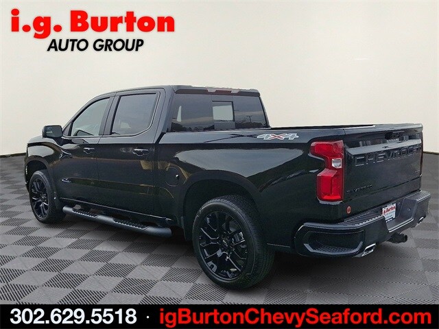 2026 Chevrolet Silverado 1500 RST photo 3