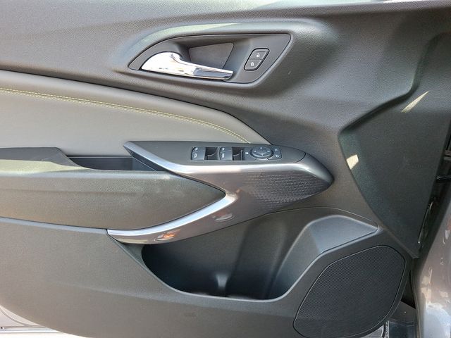2025 Chevrolet Trax Activ - Photo 11