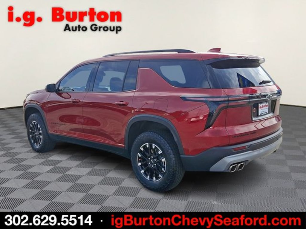 Used 2025 Chevrolet Traverse Z71 SUV