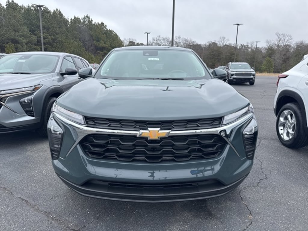 New 2026 Chevrolet Trax LS SUV