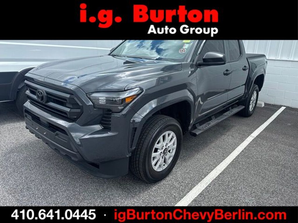 Used 2025 Toyota Tacoma SR Truck