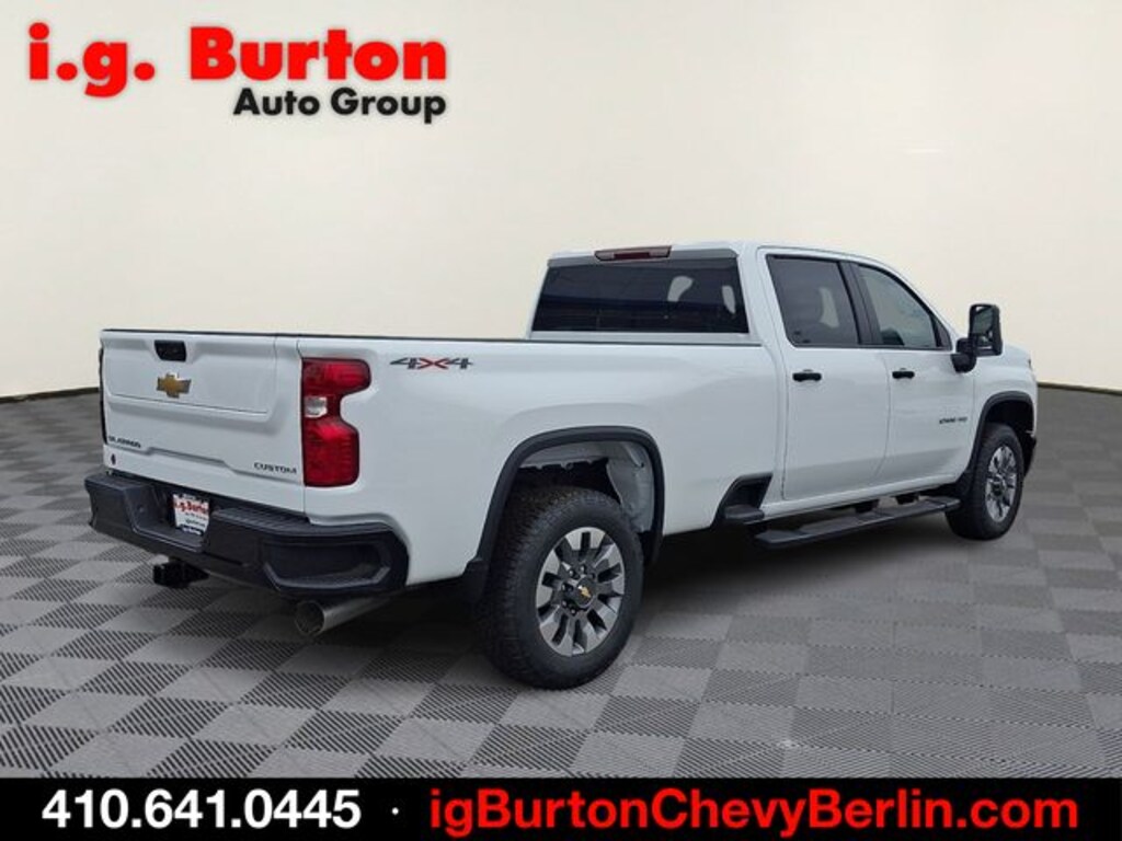 New 2026 Chevrolet Silverado 2500HD Custom Truck Crew Cab