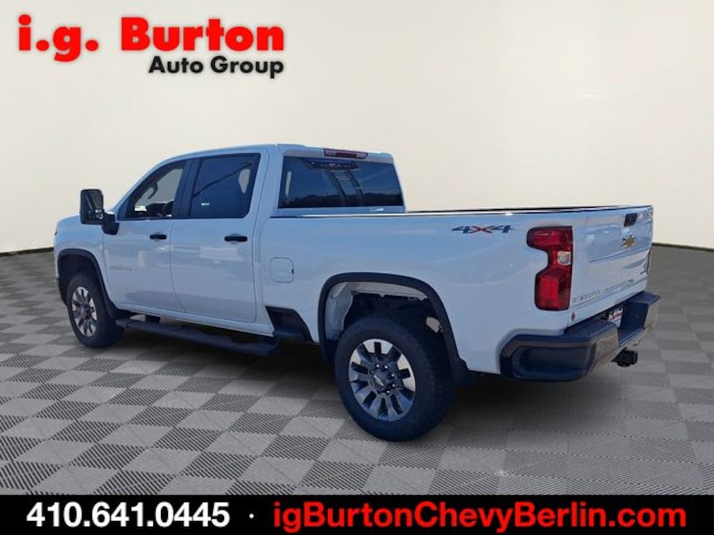 New 2026 Chevrolet Silverado 2500HD Custom Truck Crew Cab