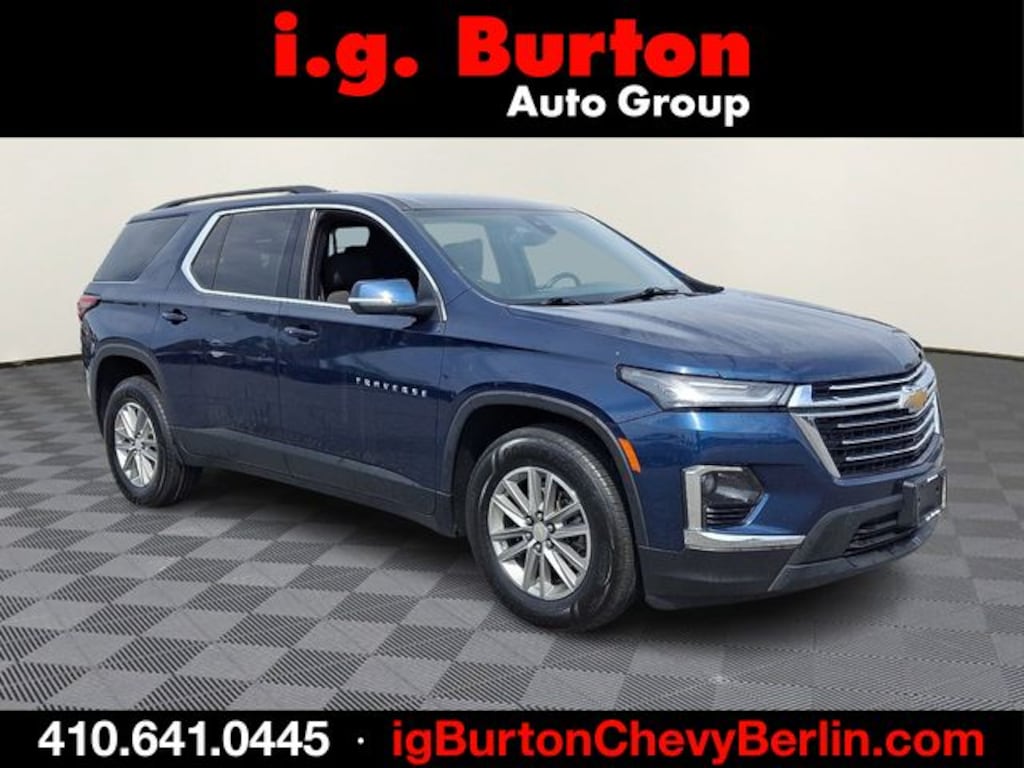Used 2023 Chevrolet Traverse LT SUV