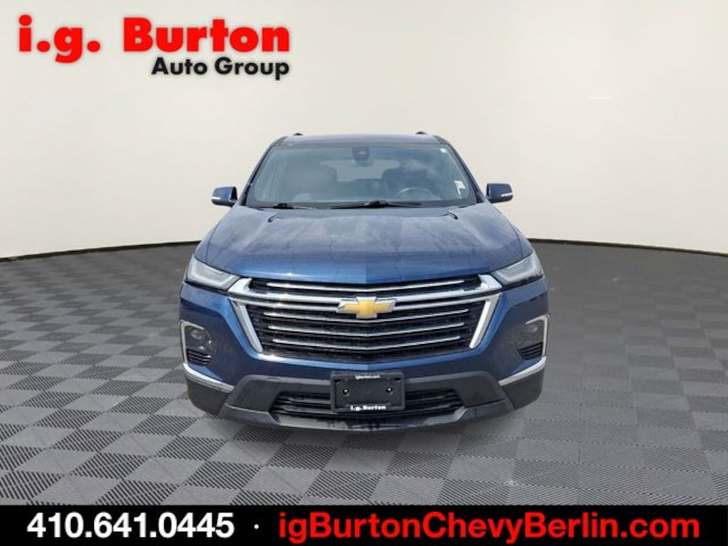 Used 2023 Chevrolet Traverse LT SUV
