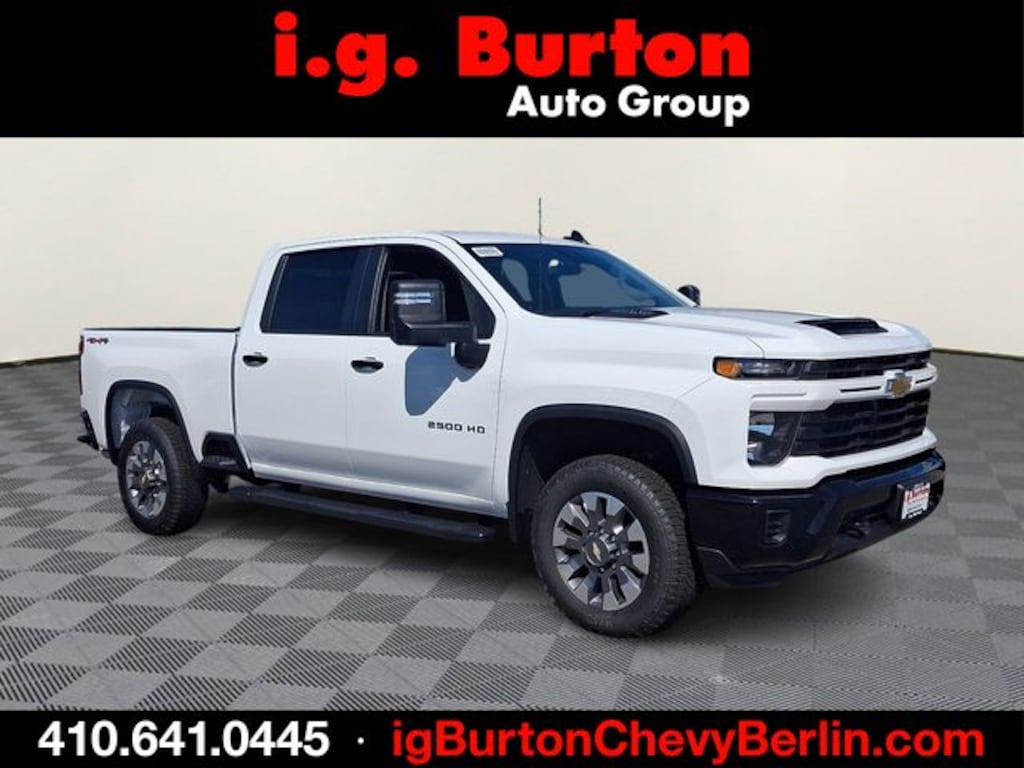 New 2026 Chevrolet Silverado 2500HD Custom Truck Crew Cab