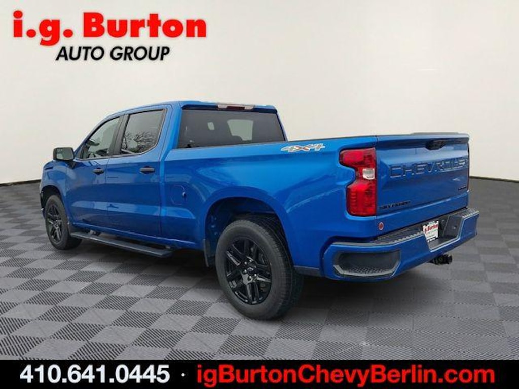 Used 2023 Chevrolet Silverado 1500 Custom