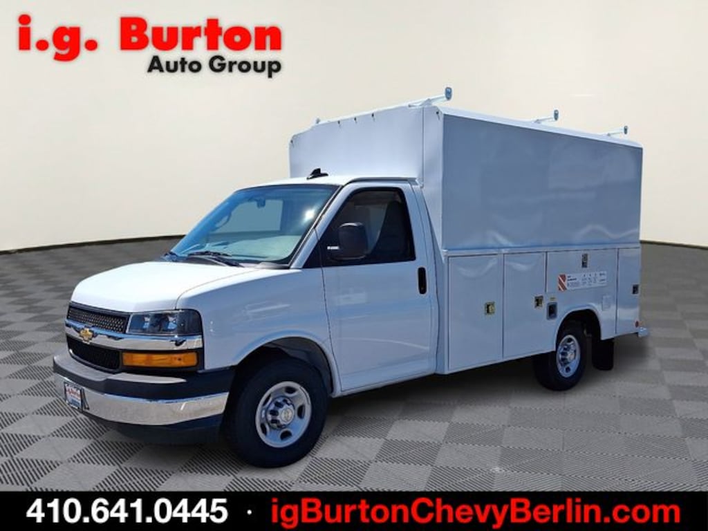 New 2026 Chevrolet Express 3500 Work Van Truck