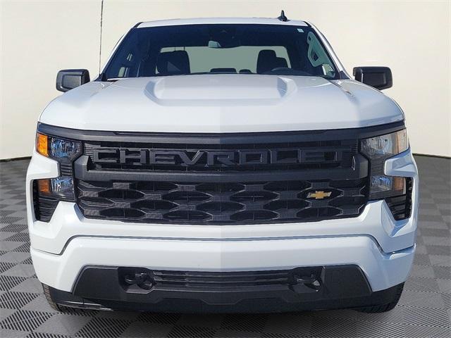 2022 Chevrolet Silverado 1500 Custom photo 2
