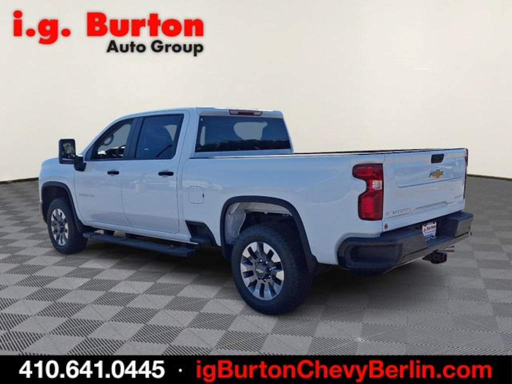 New 2026 Chevrolet Silverado 2500HD Custom Truck Crew Cab
