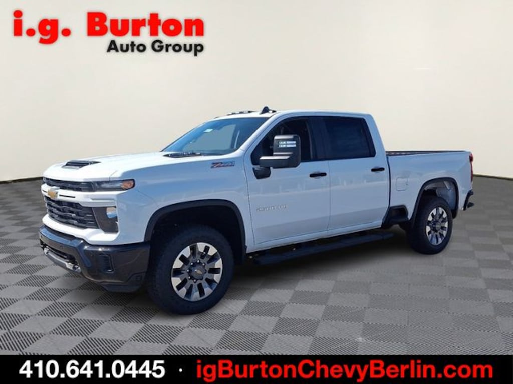 New 2026 Chevrolet Silverado 2500HD Custom Truck Crew Cab
