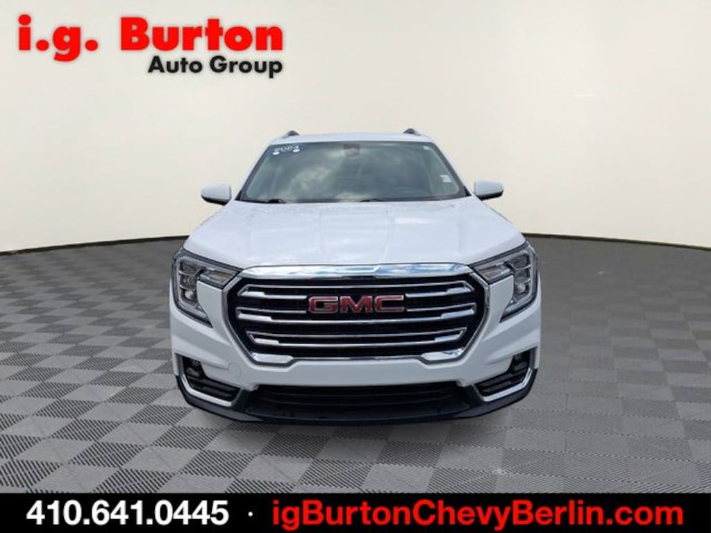 Used 2024 GMC Terrain SLT SUV