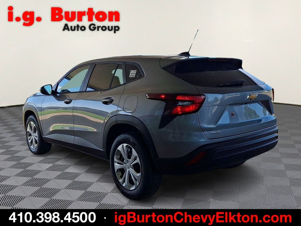 New 2026 Chevrolet Trax LS SUV