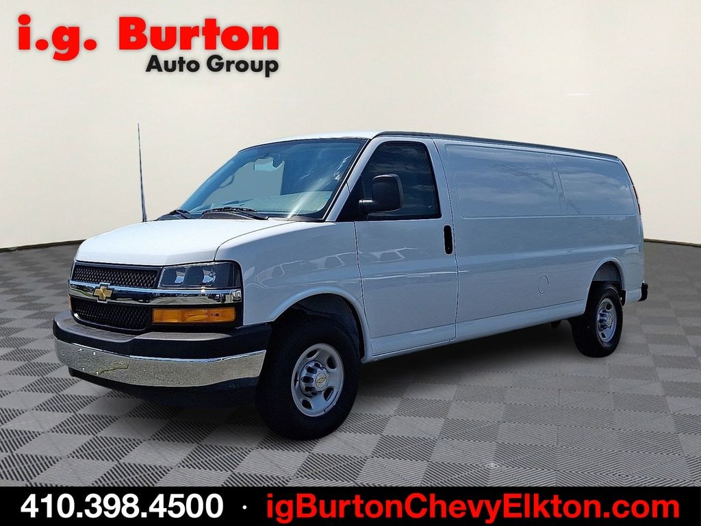 New 2026 Chevrolet Express 2500 Work Van Cargo Van