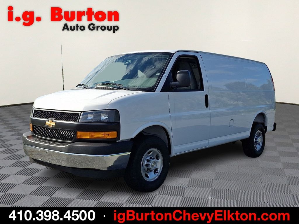 New 2026 Chevrolet Express 2500 Work Van Cargo Van